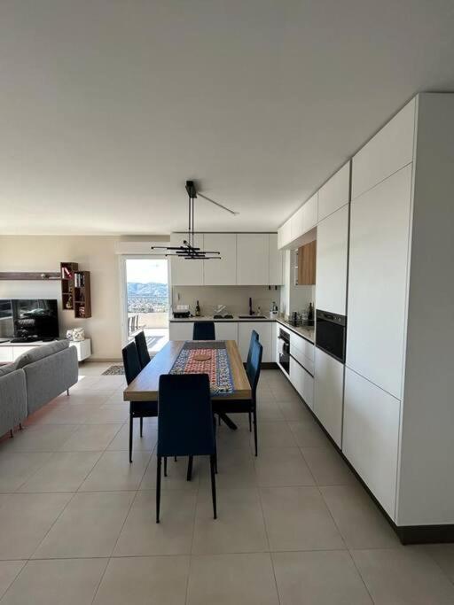 Superbe Appartement 3 Chambres A Grasse Bagian luar foto